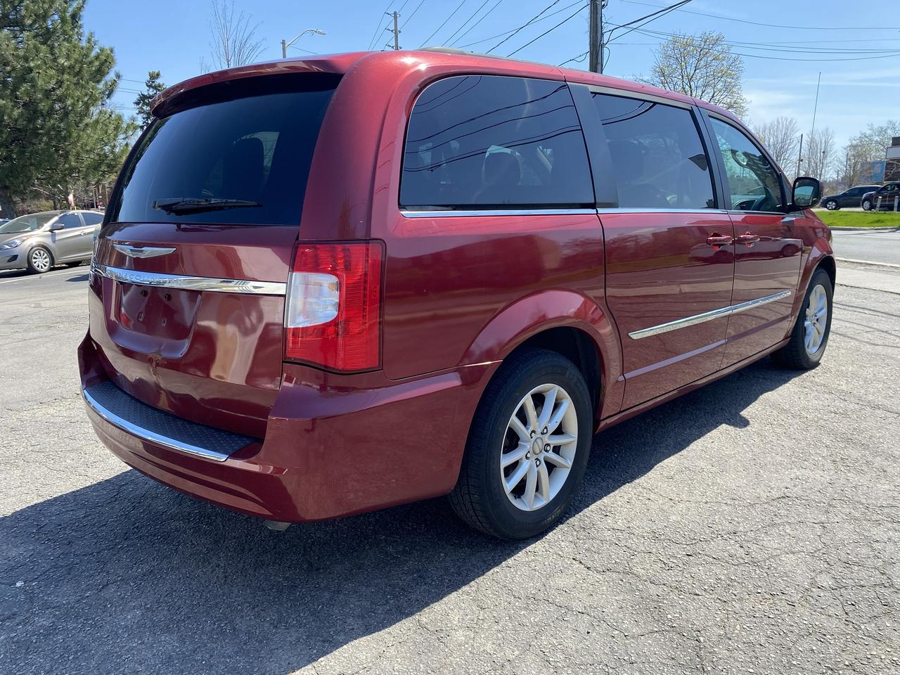 2015 Chrysler Town & Country 7 Passenger/Touring/Power Doors/DVD/Bckup Camera Photo