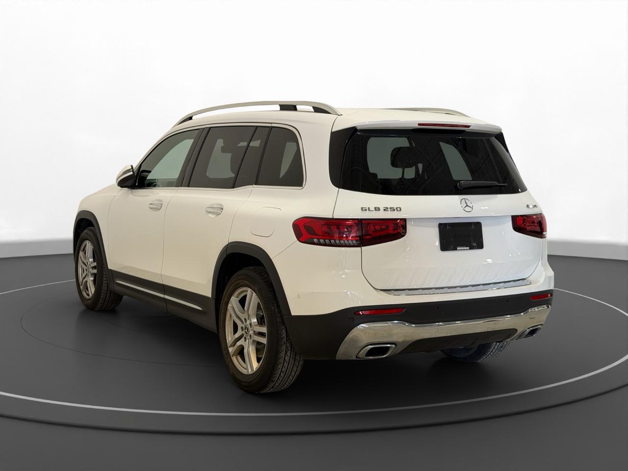 2023 Mercedes-Benz GLB GLB 250 Photo