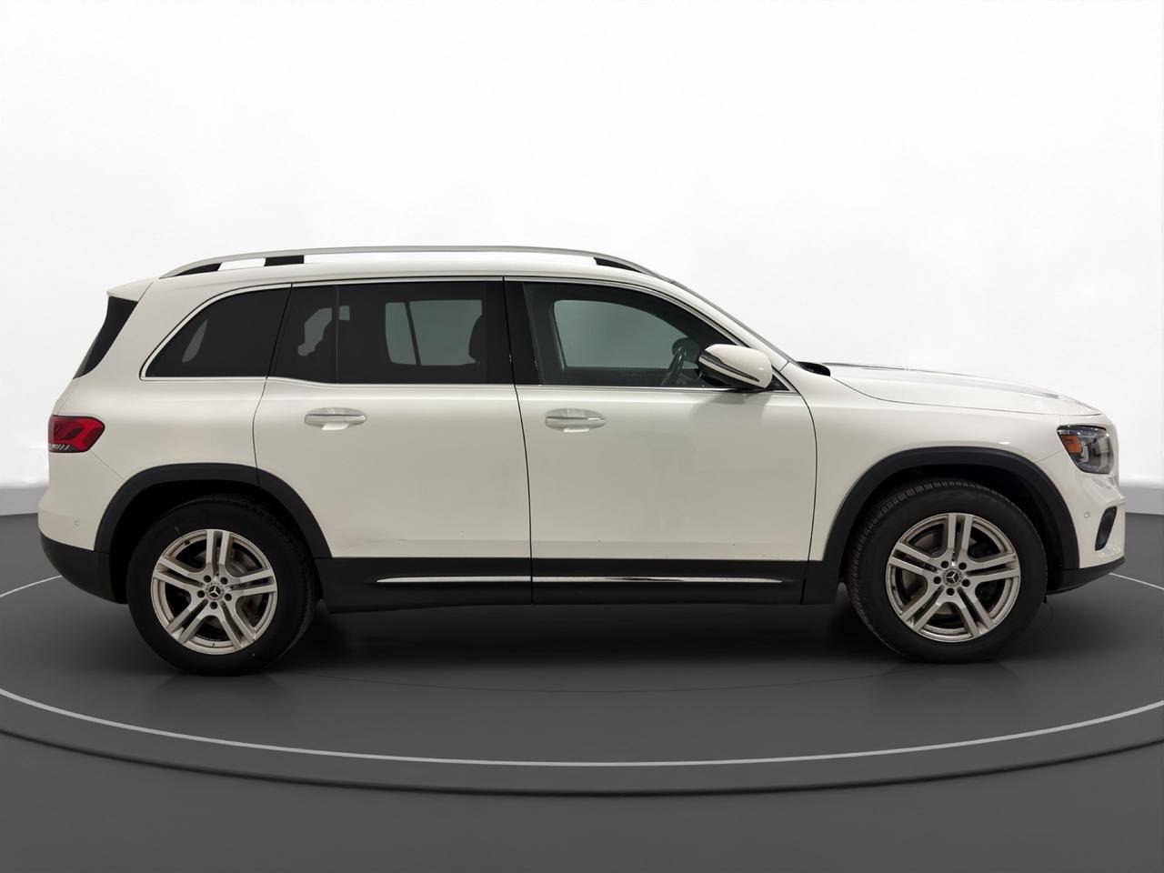 2023 Mercedes-Benz GLB GLB 250 Photo3
