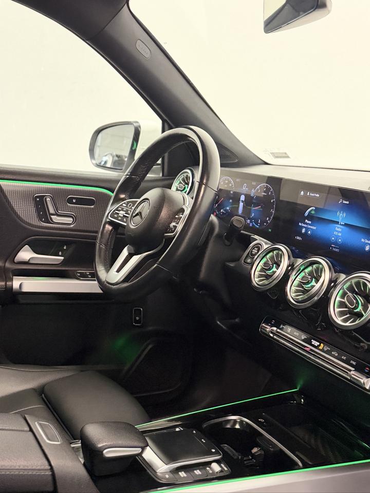 2023 Mercedes-Benz GLB GLB 250 Photo