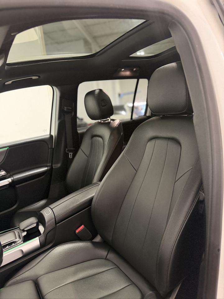 2023 Mercedes-Benz GLB GLB 250 Photo