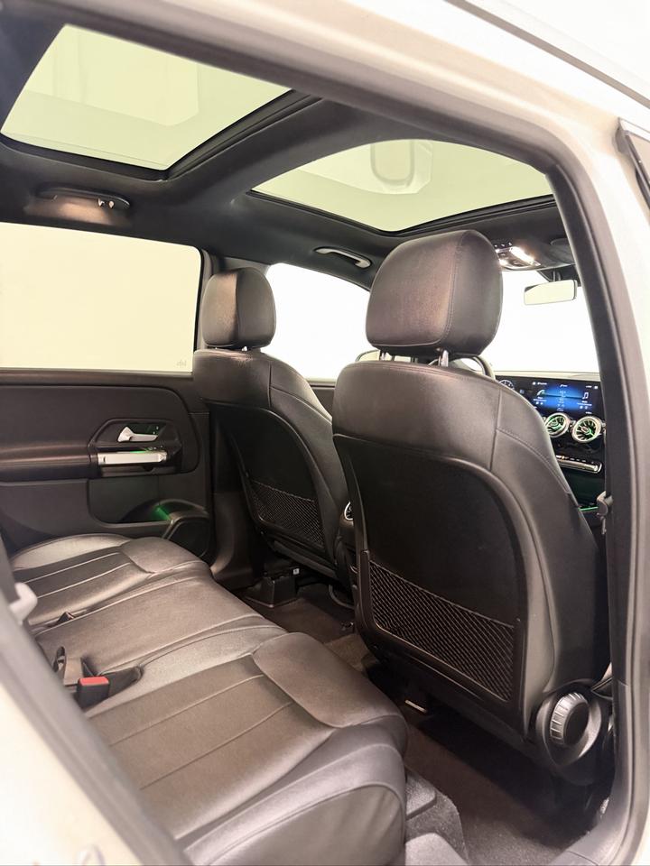 2023 Mercedes-Benz GLB GLB 250 Photo
