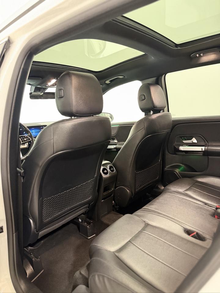 2023 Mercedes-Benz GLB GLB 250 Photo