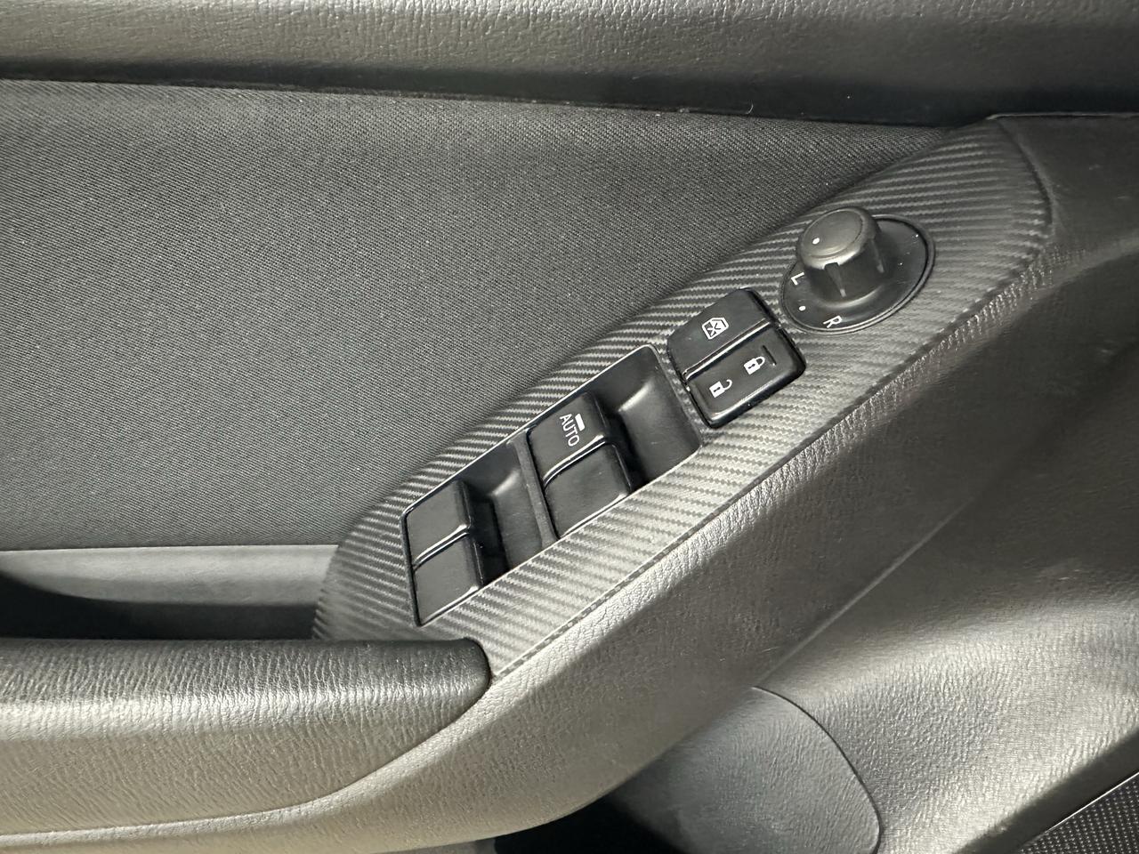 2015 Mazda MAZDA3 GS Photo34
