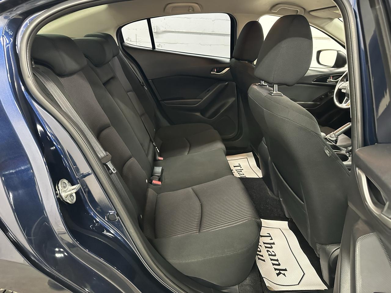 2015 Mazda MAZDA3 GS Photo32