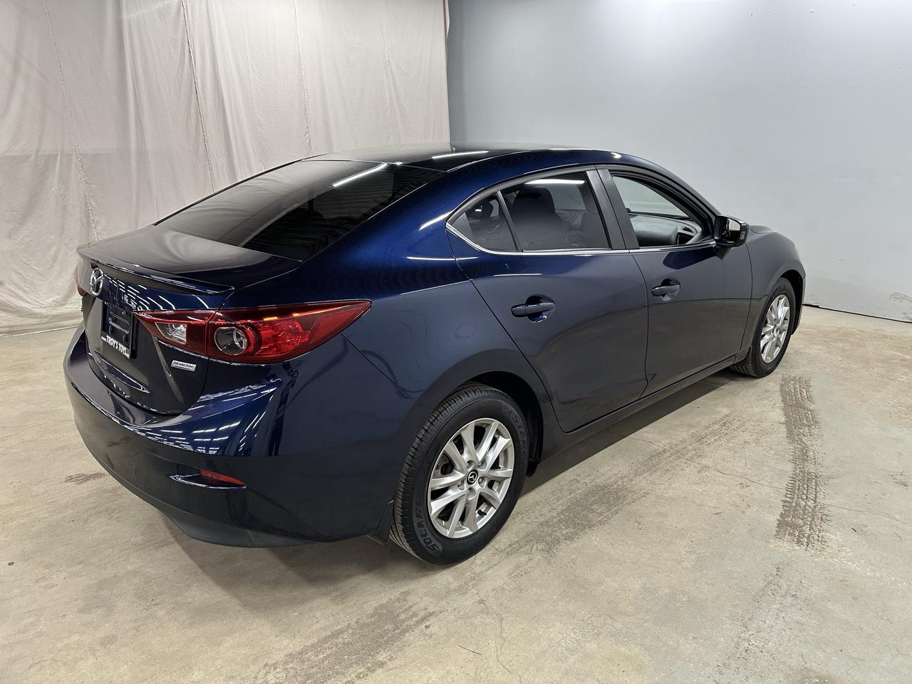2015 Mazda MAZDA3 GS Photo24