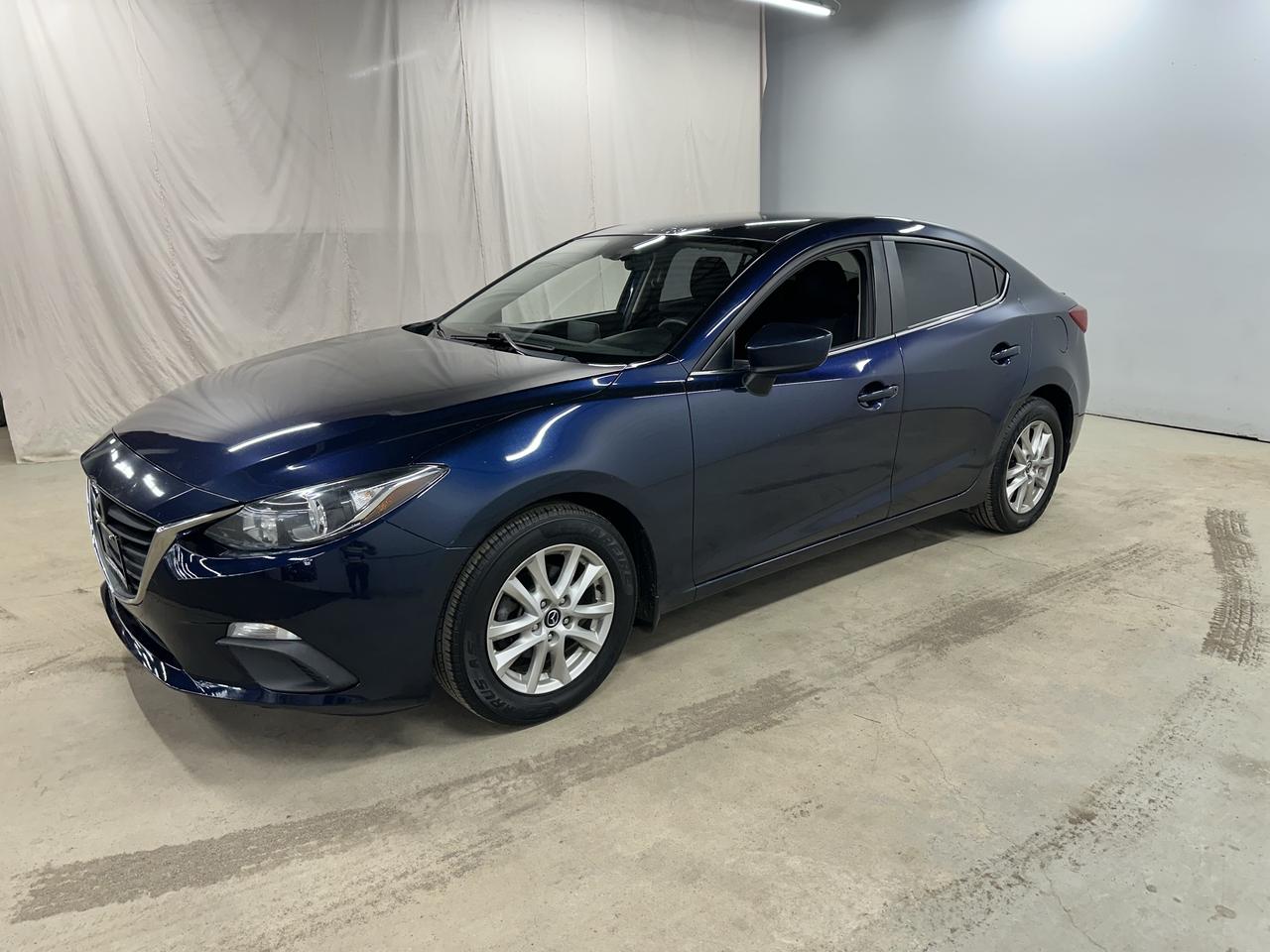 2015 Mazda MAZDA3 GS Photo