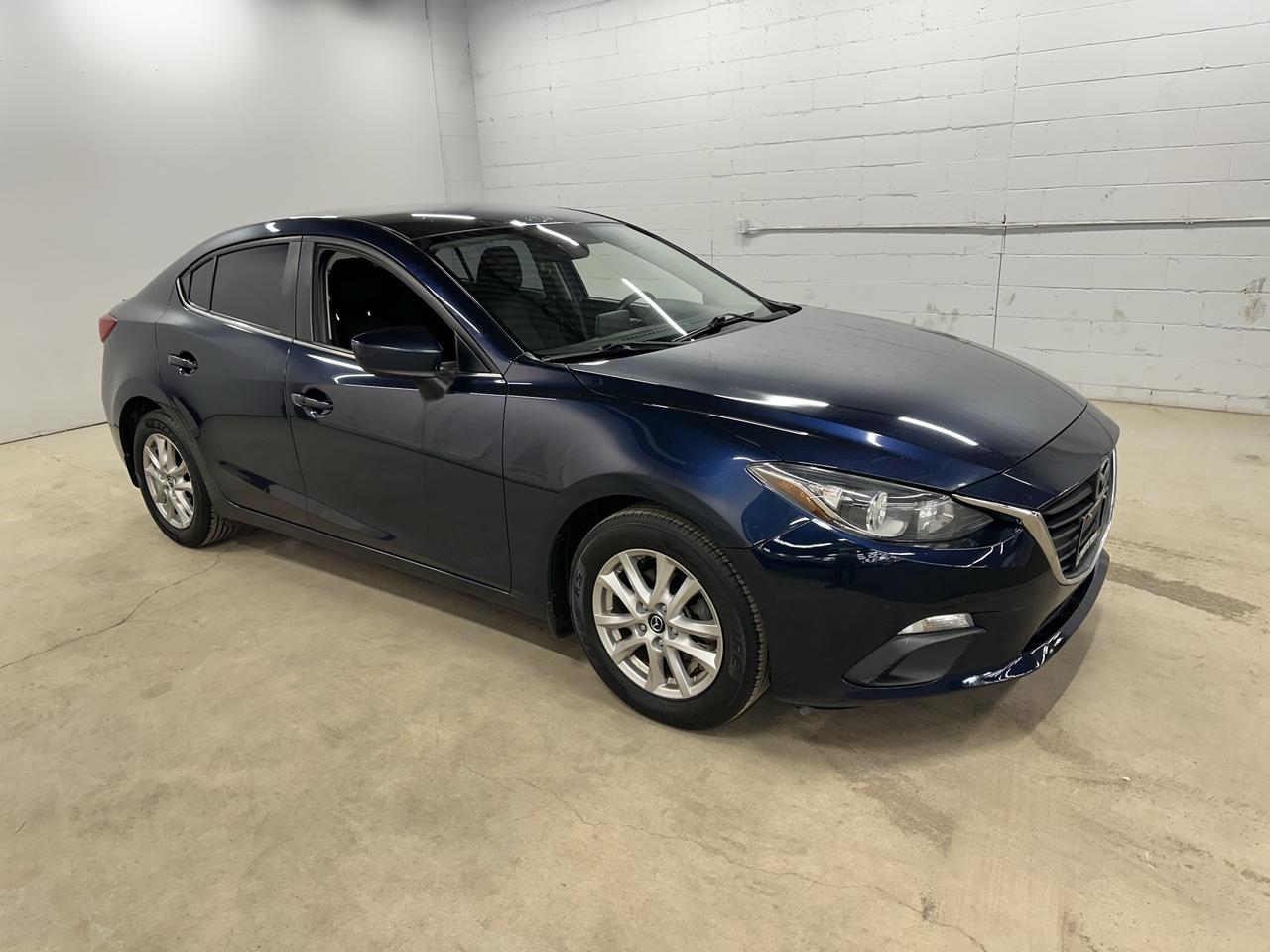 2015 Mazda MAZDA3 GS Photo0