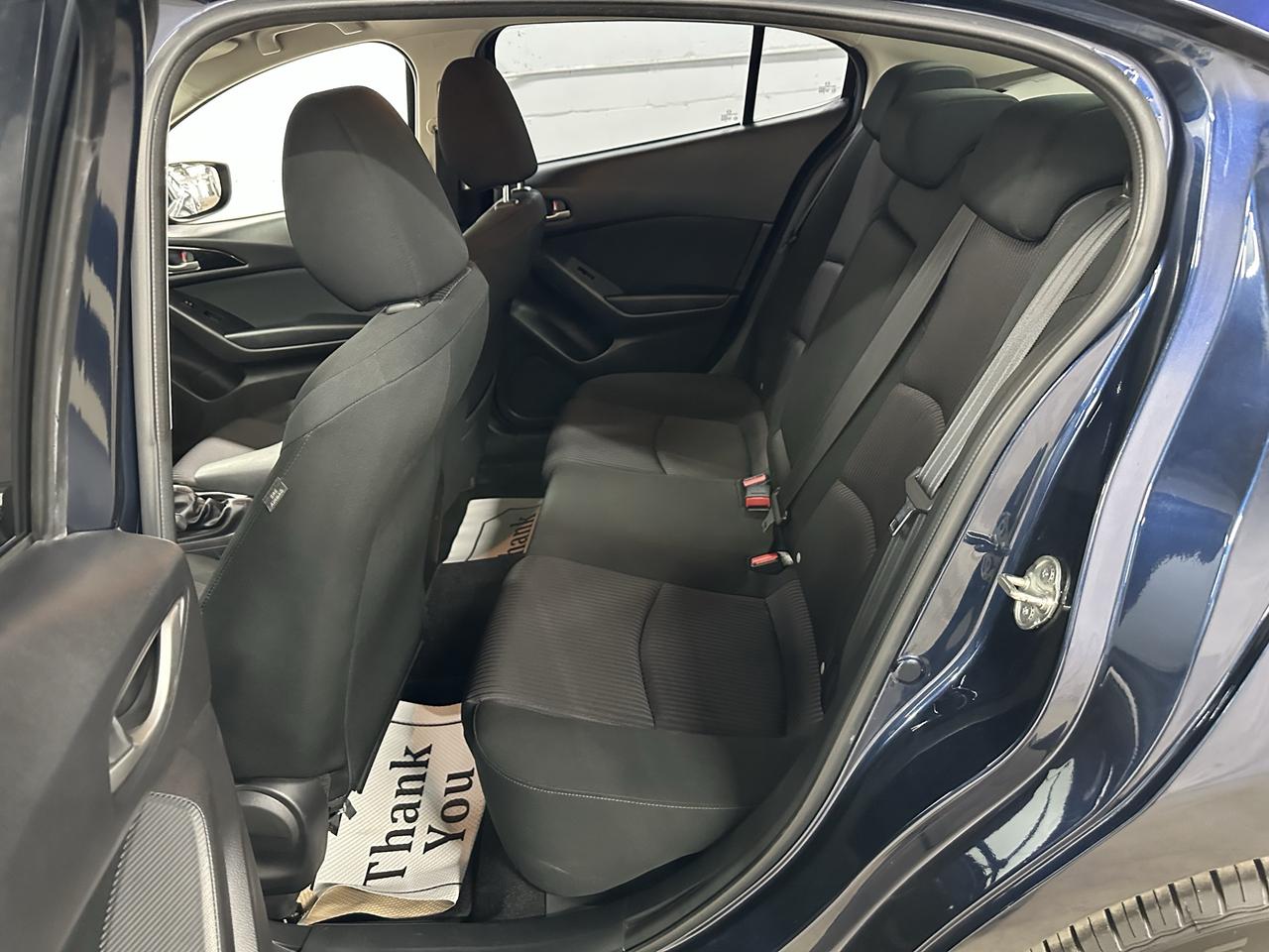 2015 Mazda MAZDA3 GS Photo31