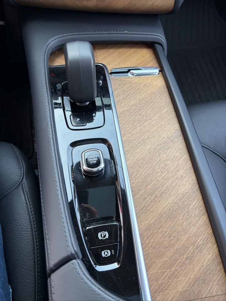 2024 Volvo XC90 Plus Bright Theme Photo