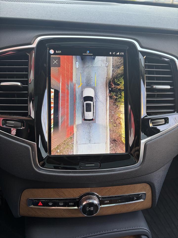 2024 Volvo XC90 Plus Bright Theme Photo