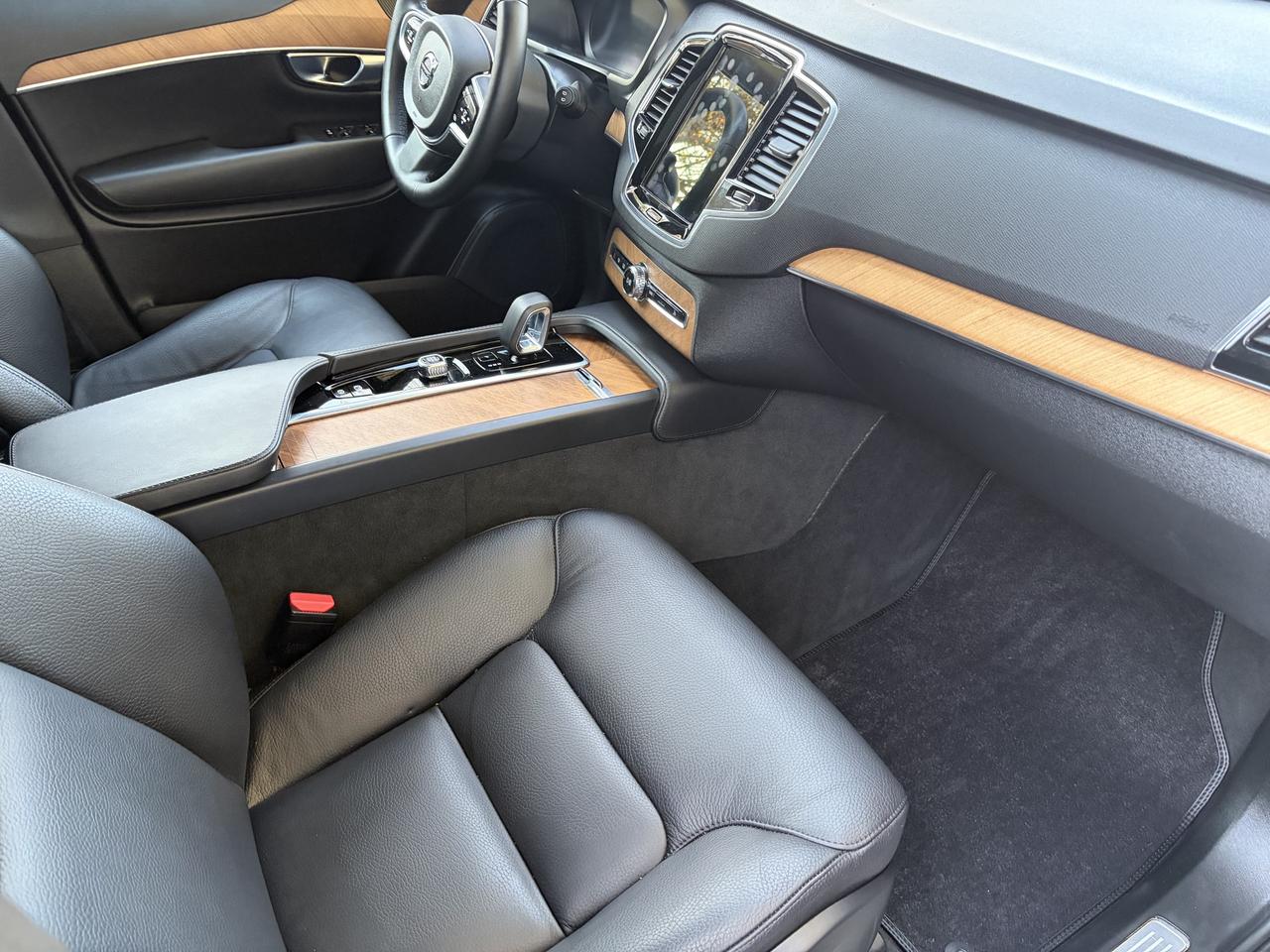 2024 Volvo XC90 Plus Bright Theme Photo