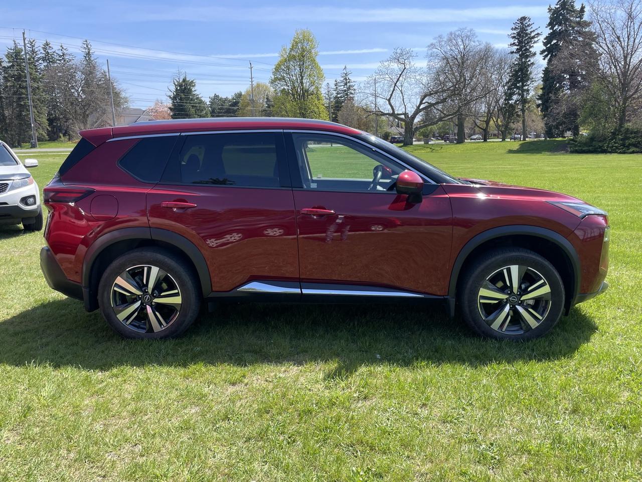 2023 Nissan Rogue SL AWD *Low Km’s Photo