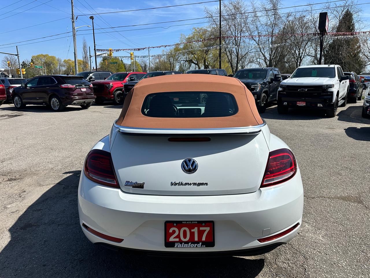 2017 Volkswagen Beetle Classic Convertible FM/XM Bluetooth BackupCam A/C Photo