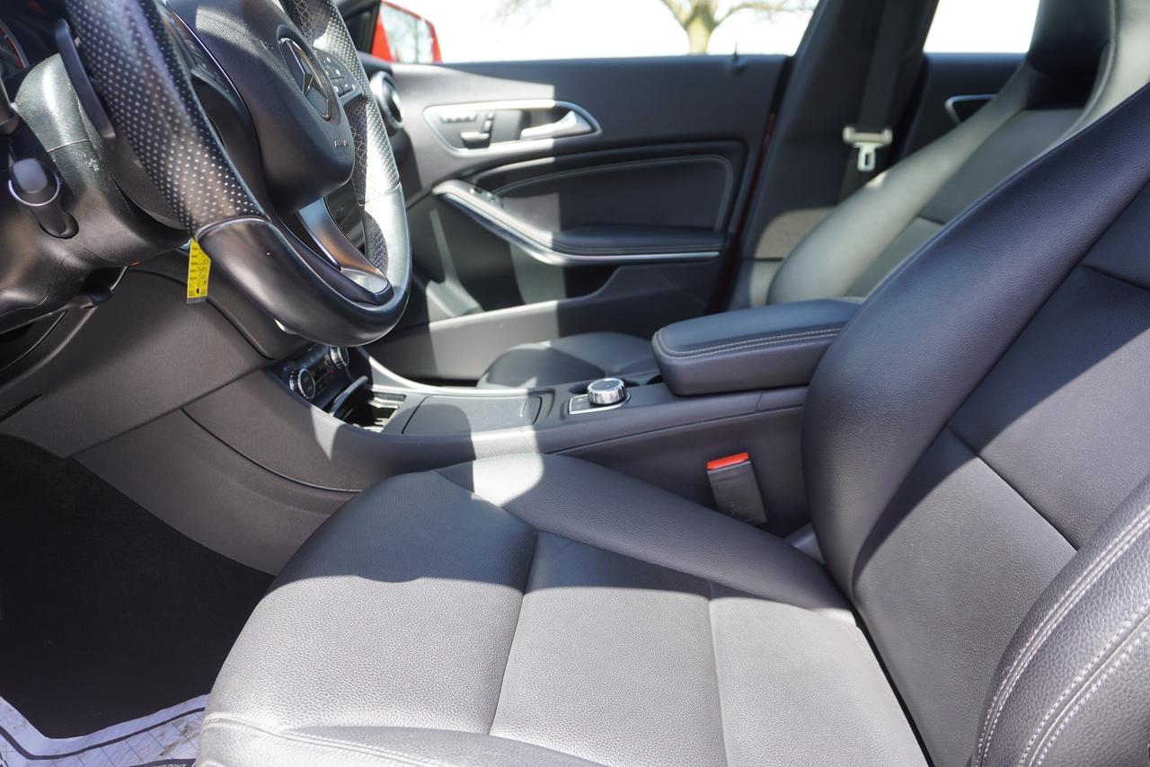 2015 Mercedes-Benz CLA-Class 1 OWNER /NO ACCIDENTS /AMG /4MATIC / LOADED LOCAL Photo