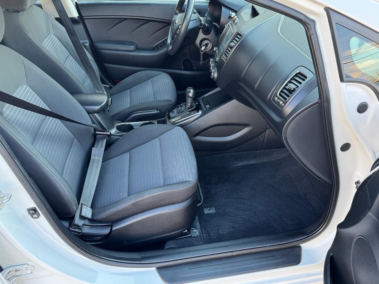 2018 Kia Forte LX+ONE OWNER+CLEAN CARFAX+APPLEPLAY Photo
