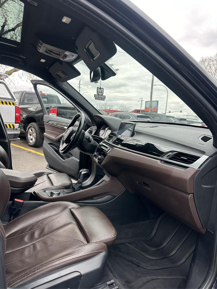 2018 BMW X1 xDrive28i - Photo #11