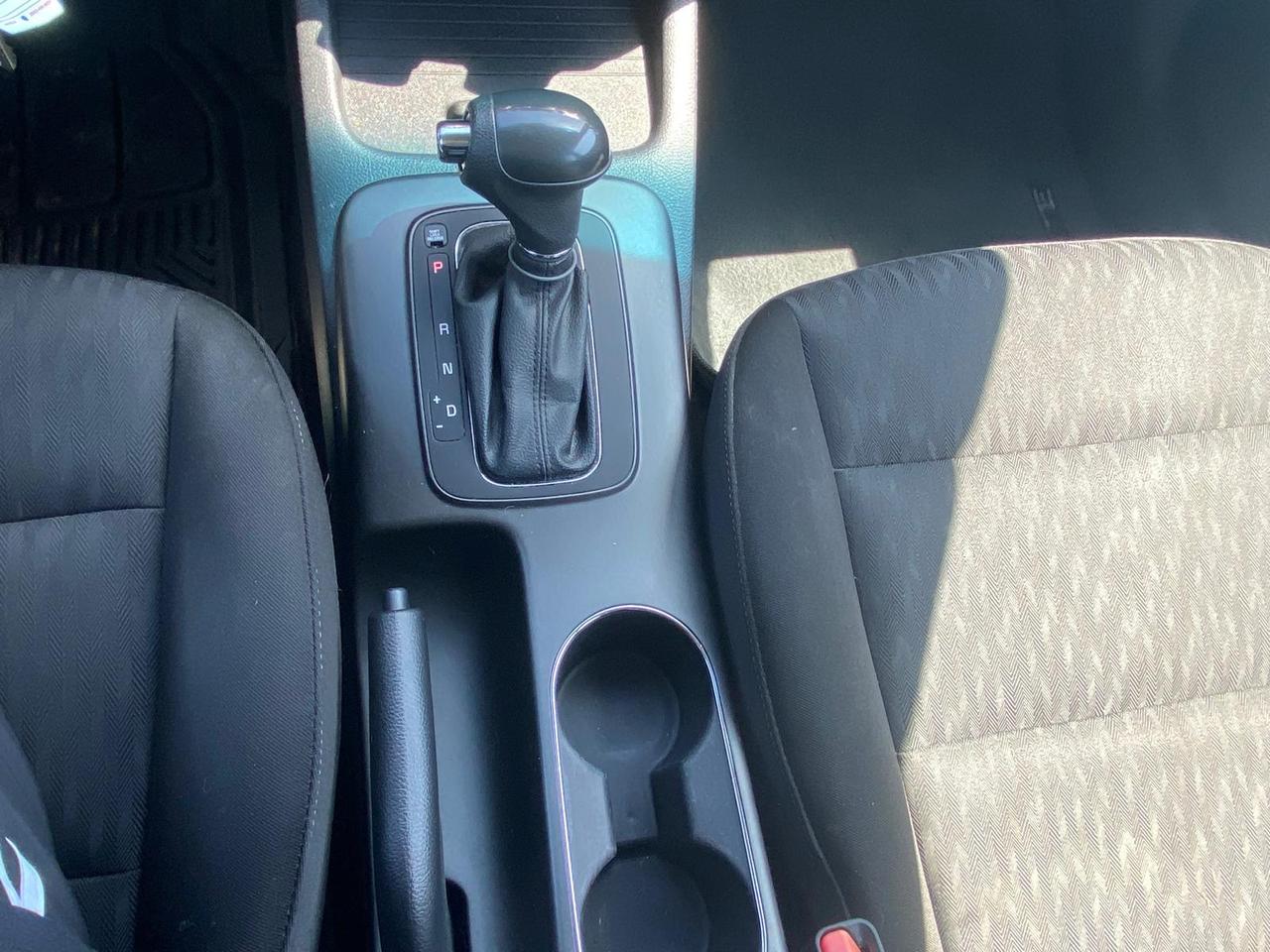 2015 Kia Forte LX, COMES CERTIFIED WITH 3 YRS WARRANTY INCLUDED Photo