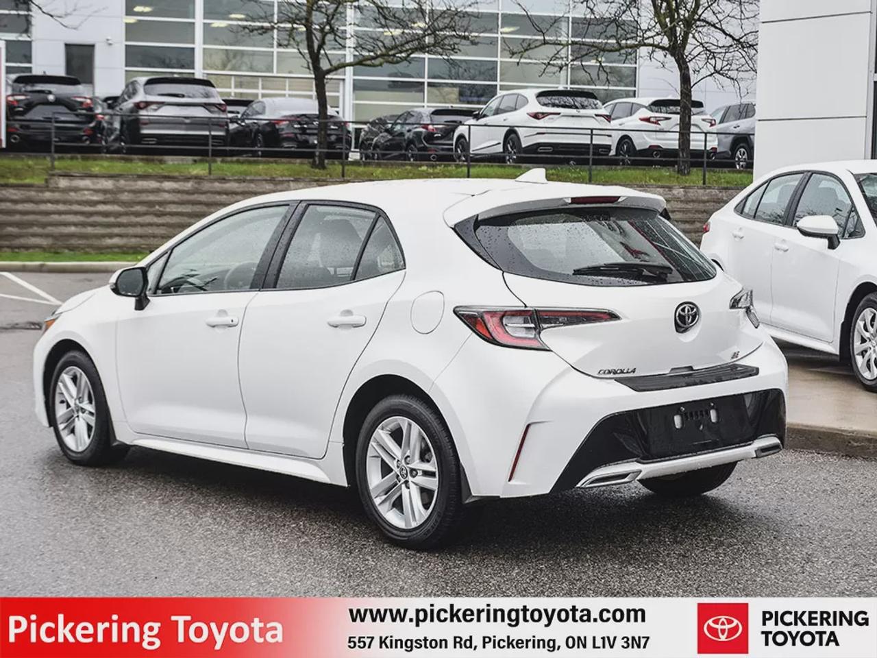 2021 Toyota Corolla Hatchback SE Photo