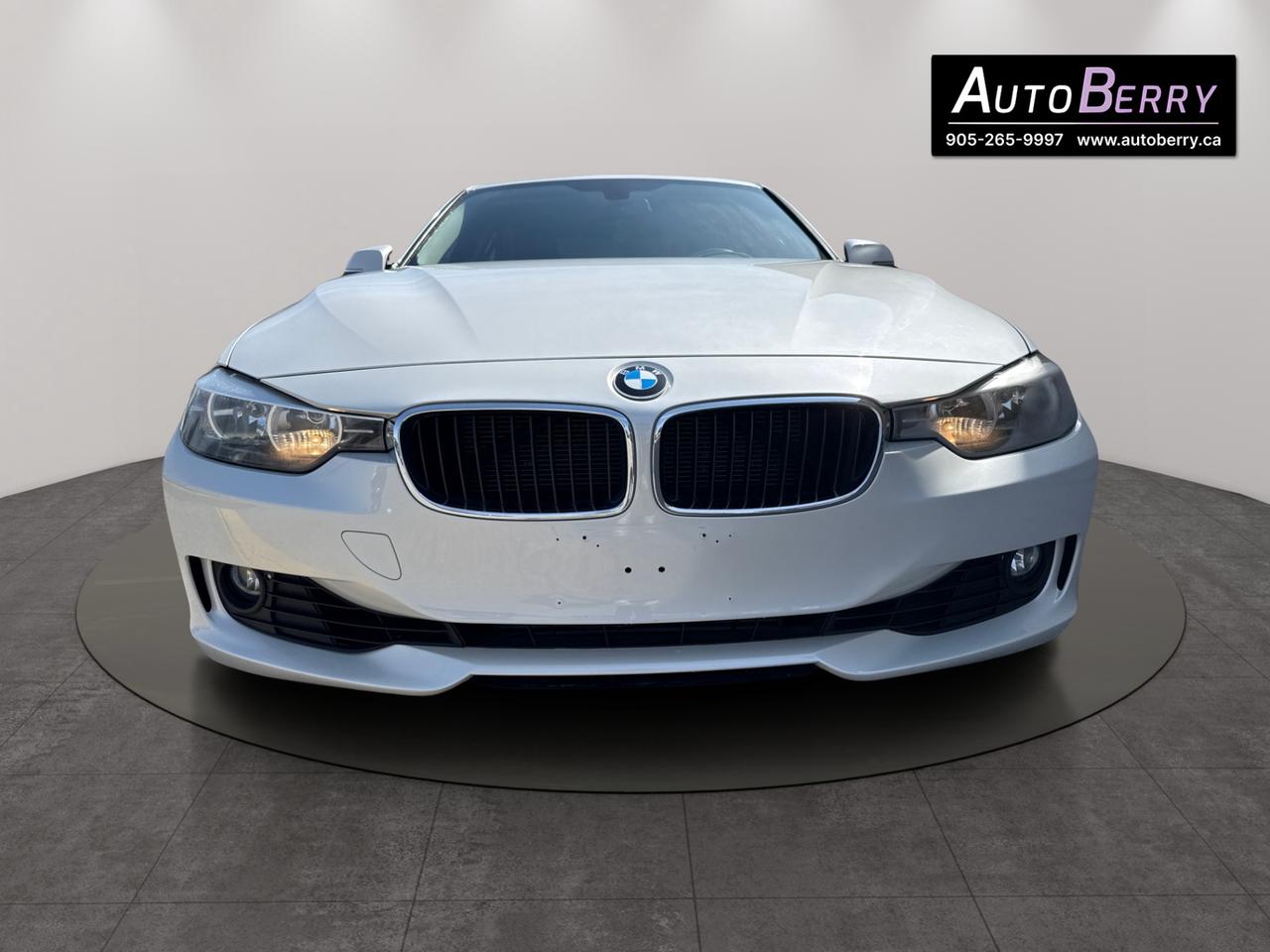 2013 BMW 3 Series 4dr Sdn 328i xDrive AWD Photo2