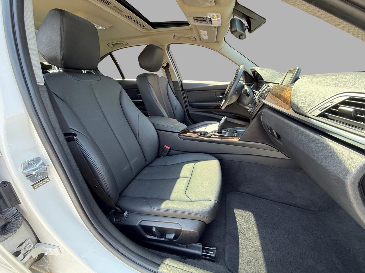 2013 BMW 3 Series 4dr Sdn 328i xDrive AWD Photo