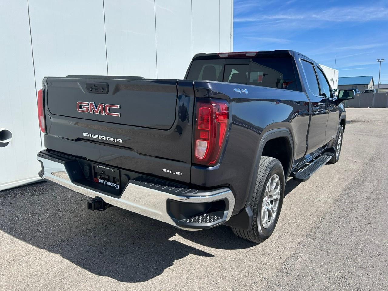 2023 GMC Sierra 1500 Crew Cab Standard Box 4-Wheel Drive SLE Photo