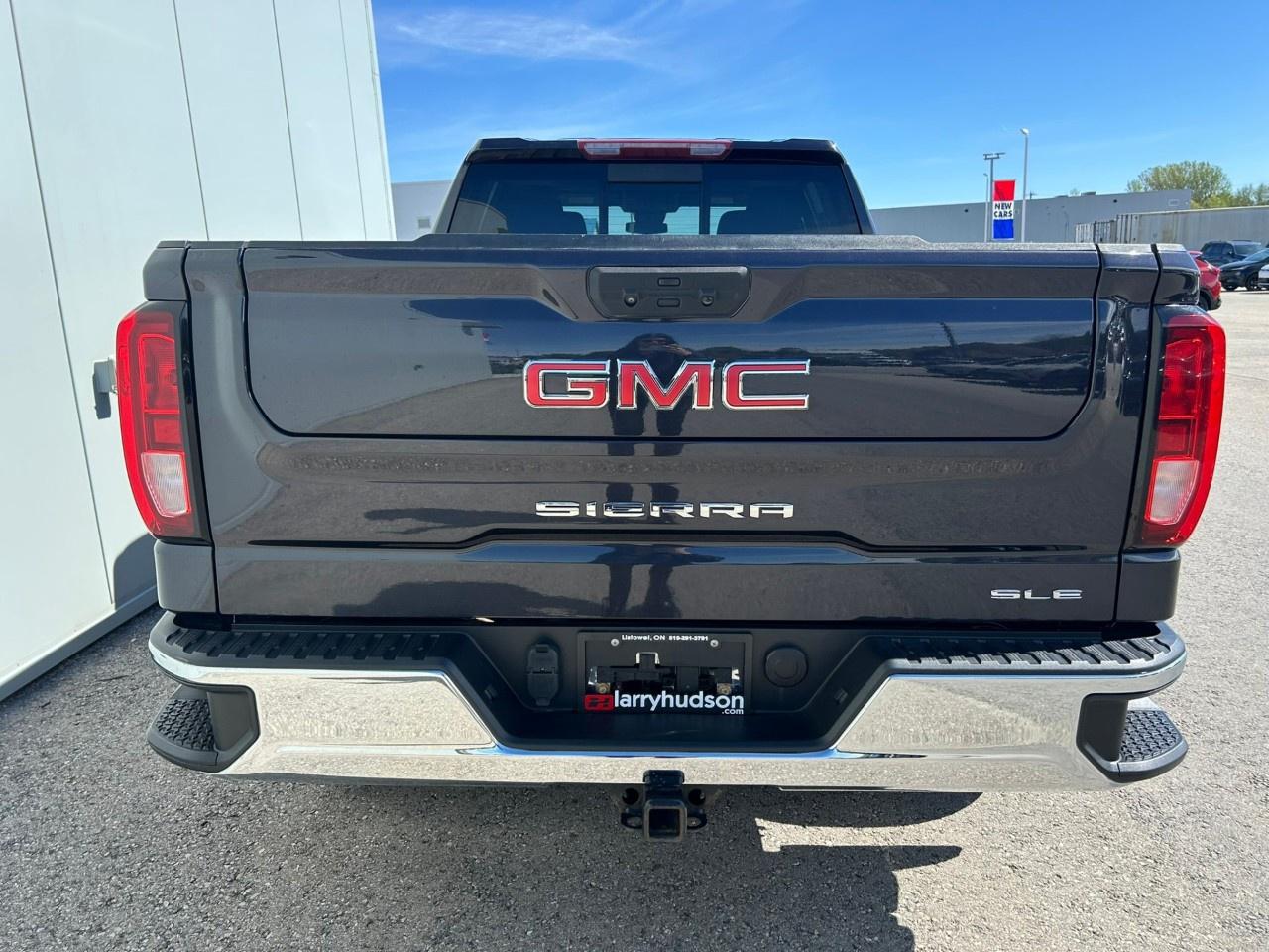 2023 GMC Sierra 1500 Crew Cab Standard Box 4-Wheel Drive SLE Photo