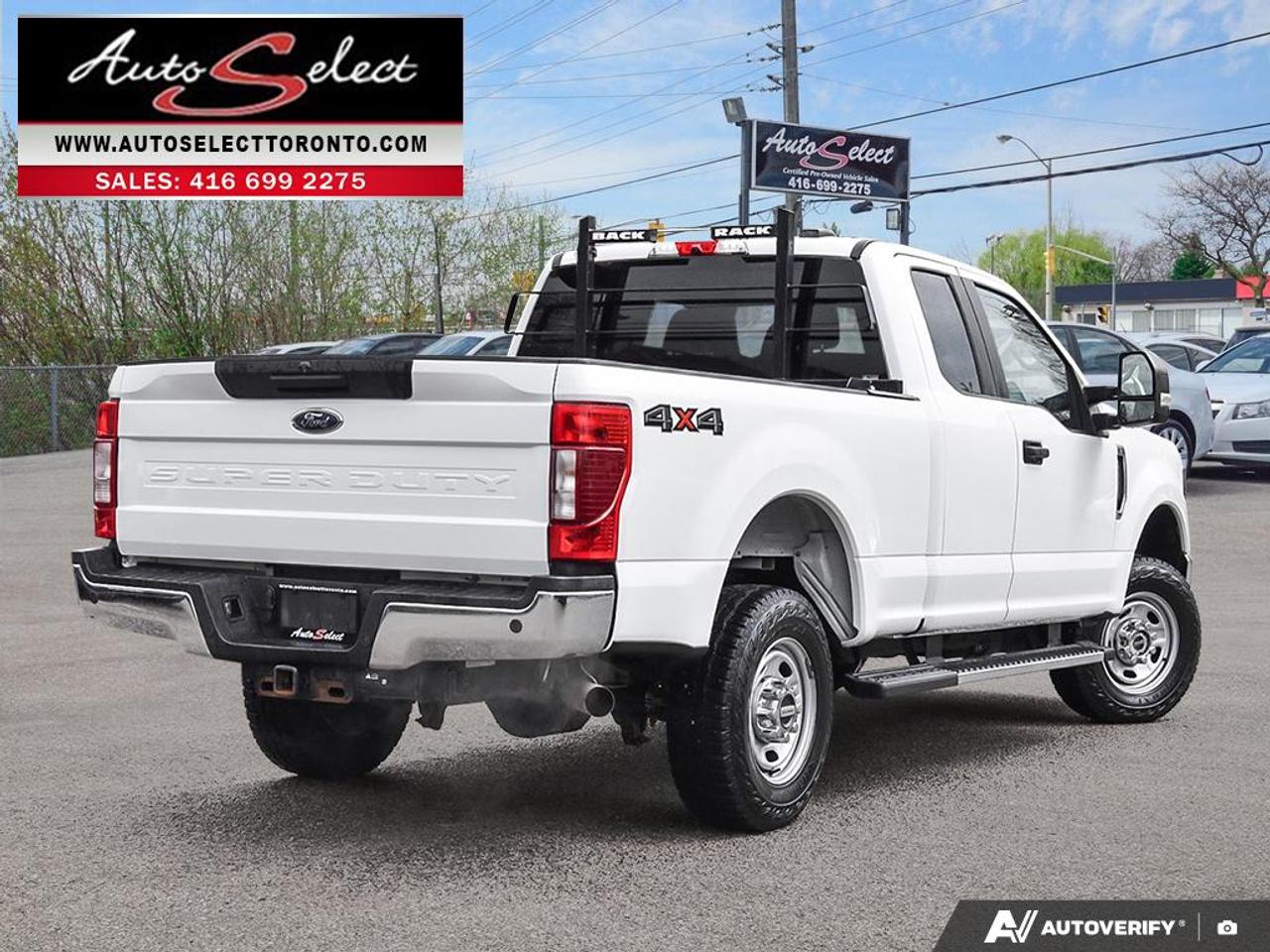 2022 Ford F-250 XL **6.2L V8** 4x4 - Backup Camera - Clean Carfax Photo3