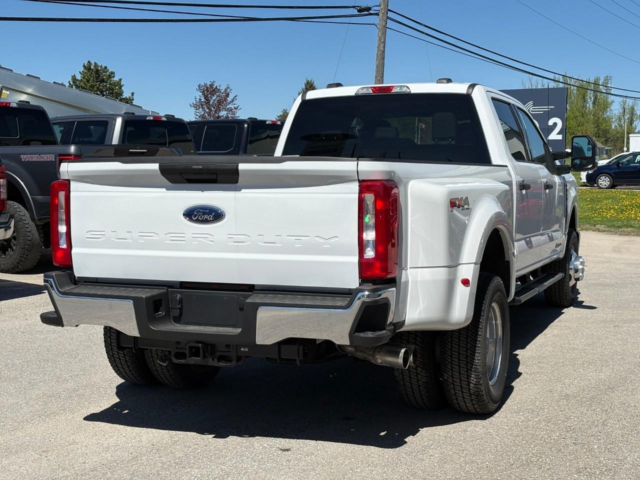 2026 Ford F-350 Super Duty DRW XLT 4WD CREW CAB 8' BOX Photo