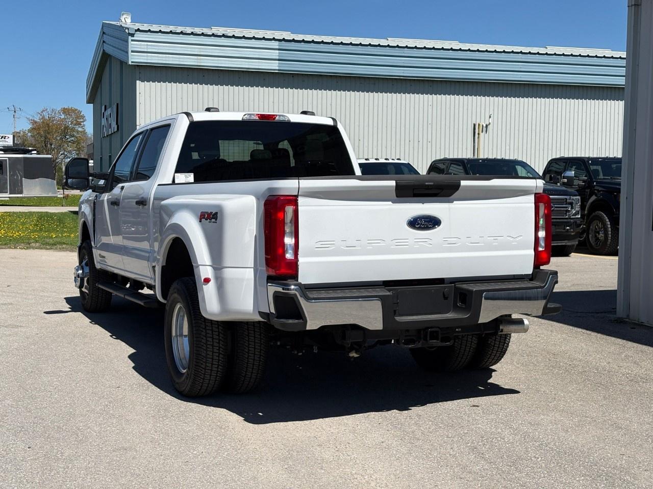 2026 Ford F-350 Super Duty DRW XLT 4WD CREW CAB 8' BOX Photo