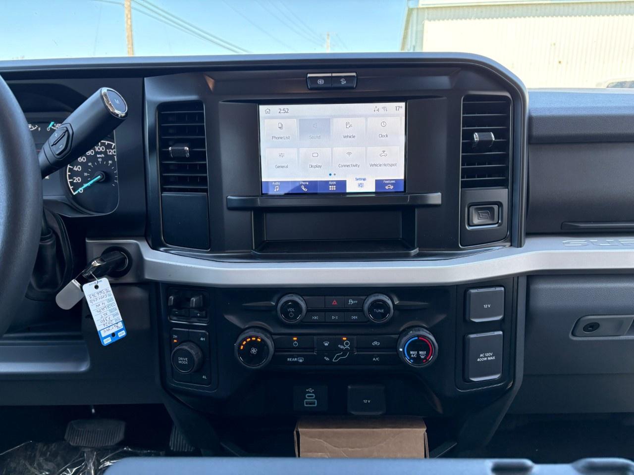 2026 Ford F-350 Super Duty DRW XLT 4WD CREW CAB 8' BOX Photo