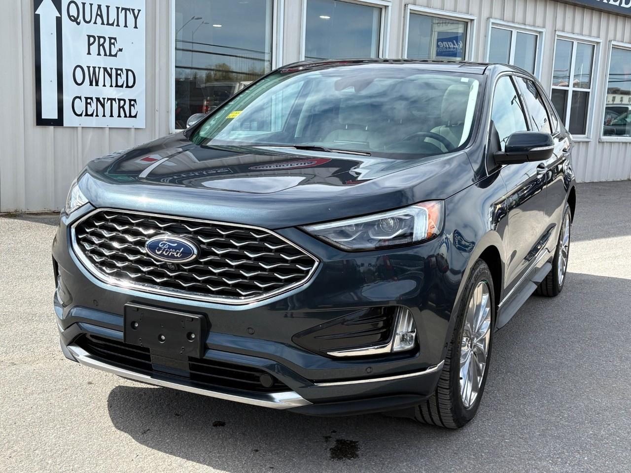 2022 Ford Edge Titanium AWD Photo