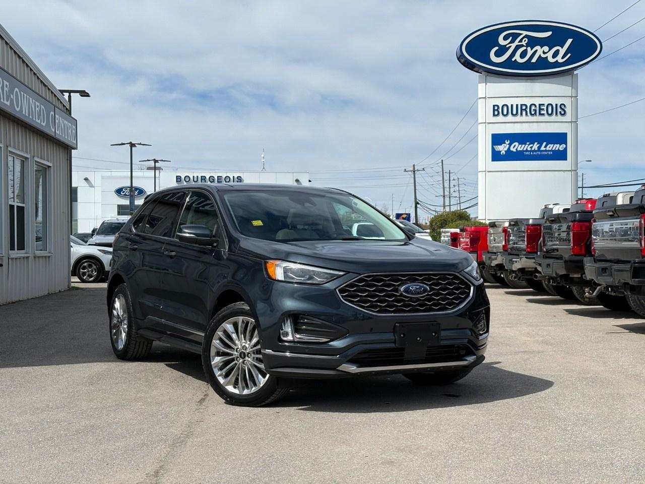 2022 Ford Edge Titanium AWD Photo