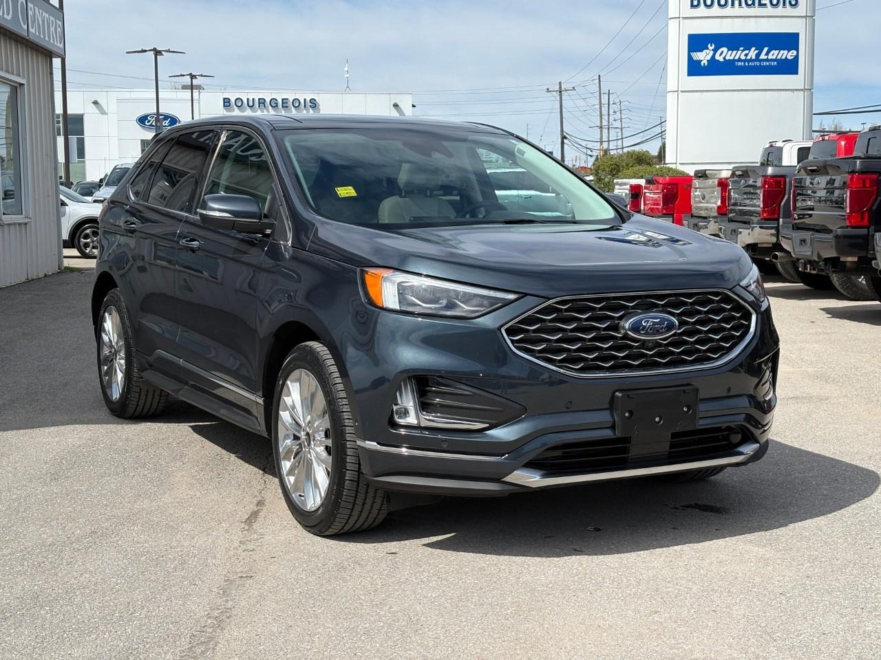2022 Ford Edge Titanium AWD Photo