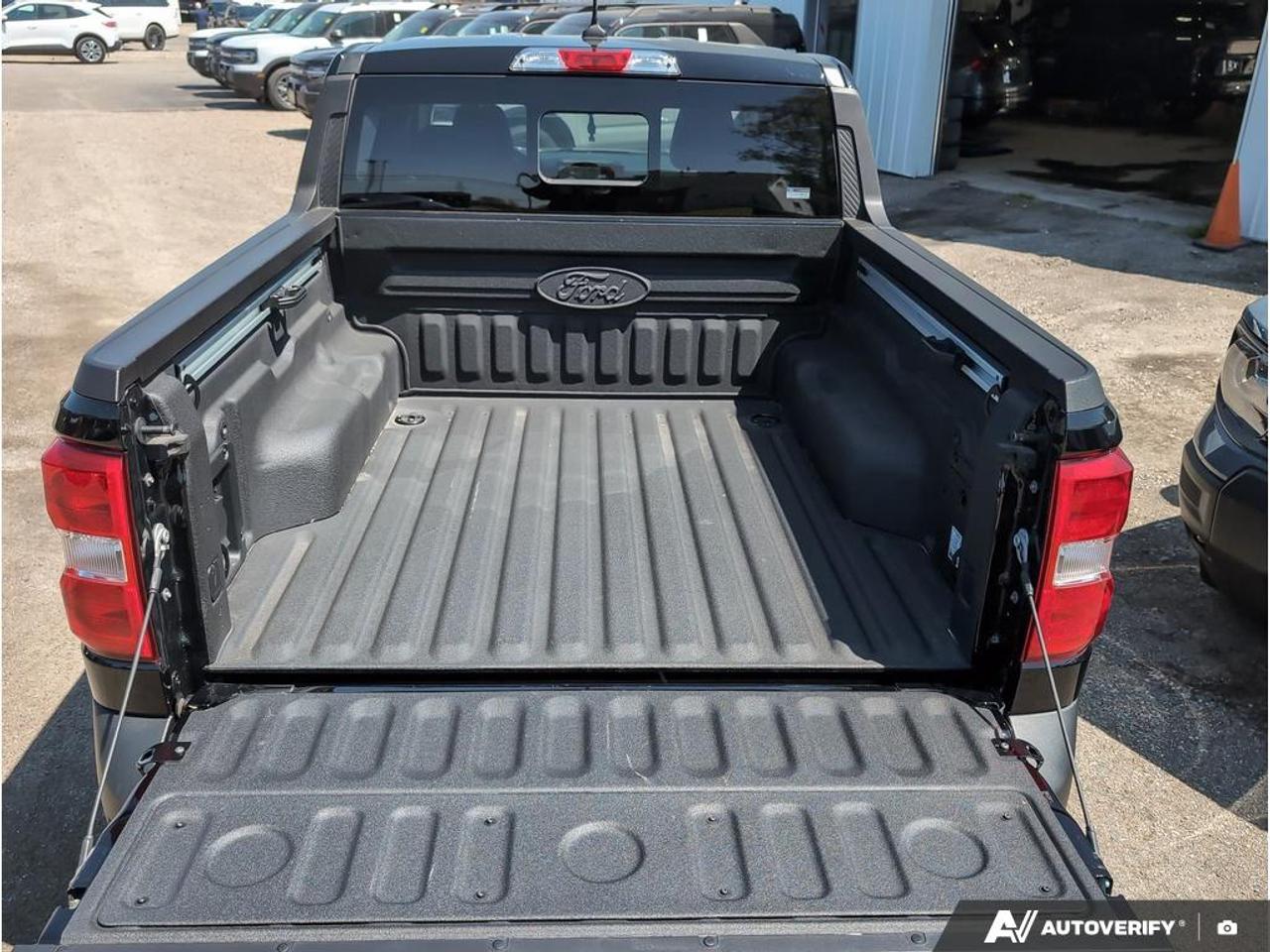 2024 Ford Maverick Lariat LARIAT LUX PKG | 4K TOEING | 2.0L Photo