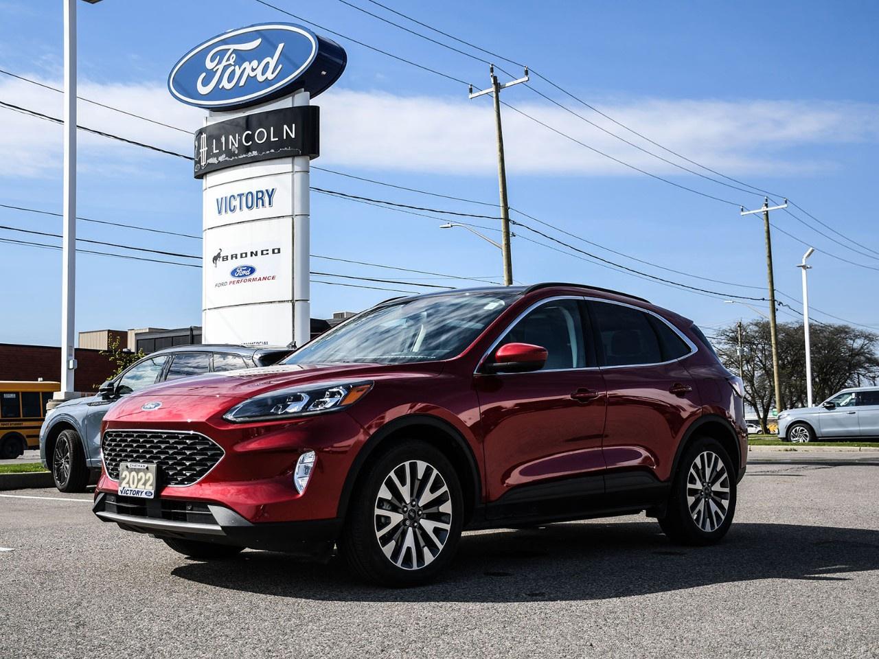 2022 Ford Escape Titanium AWD Photo