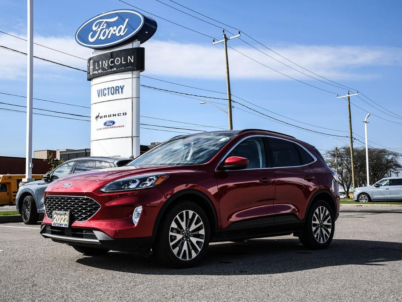 2022 Ford Escape Titanium AWD Photo