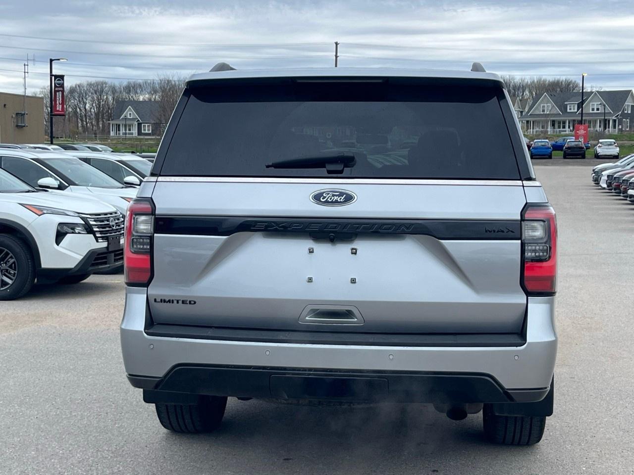 2021 Ford Expedition LIMITED MAX 4X4 Photo