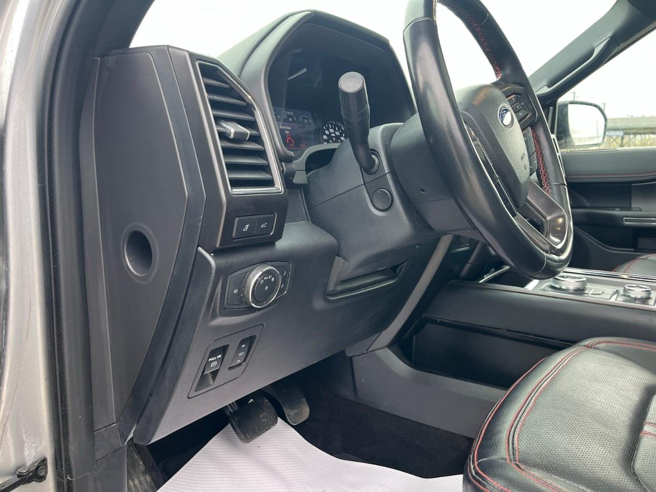 2021 Ford Expedition LIMITED MAX 4X4 Photo