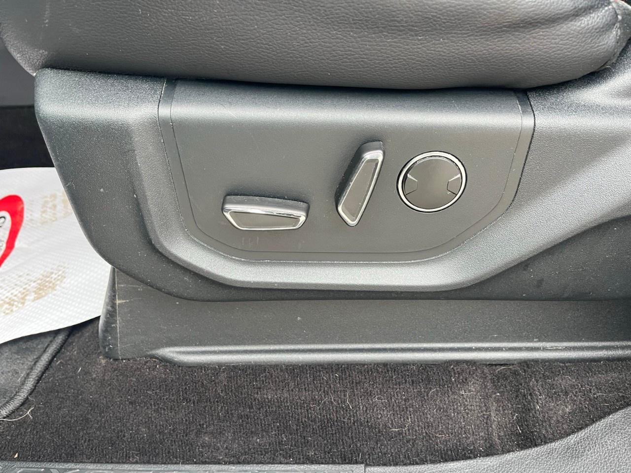 2021 Ford Expedition LIMITED MAX 4X4 Photo