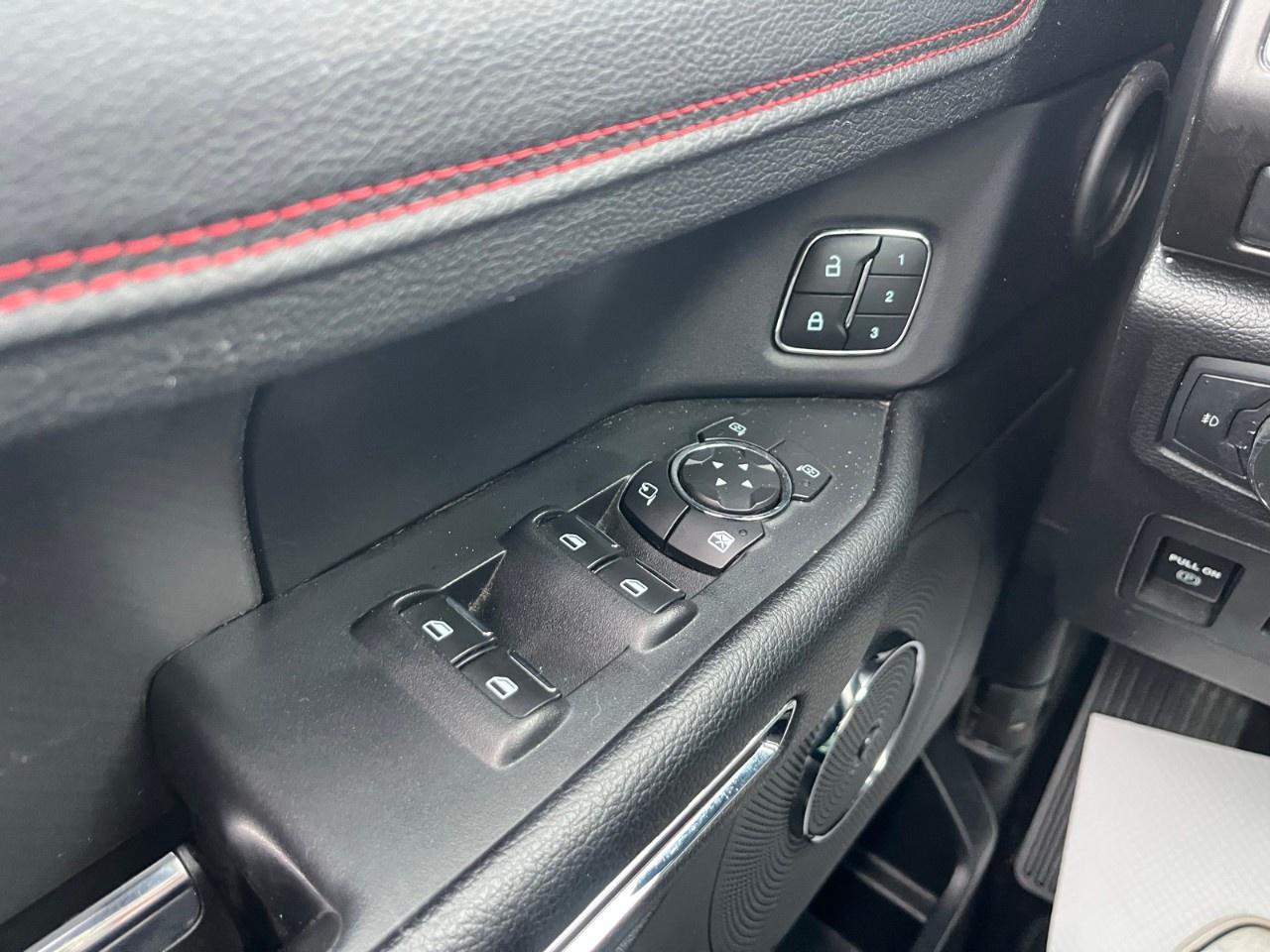 2021 Ford Expedition LIMITED MAX 4X4 Photo