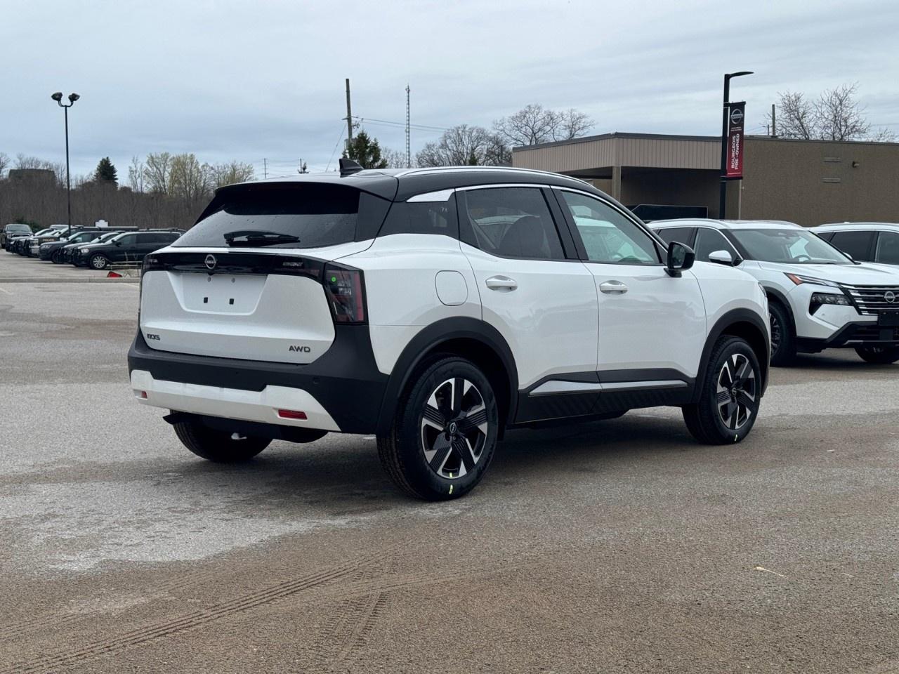 2026 Nissan Kicks SV AWD Photo2