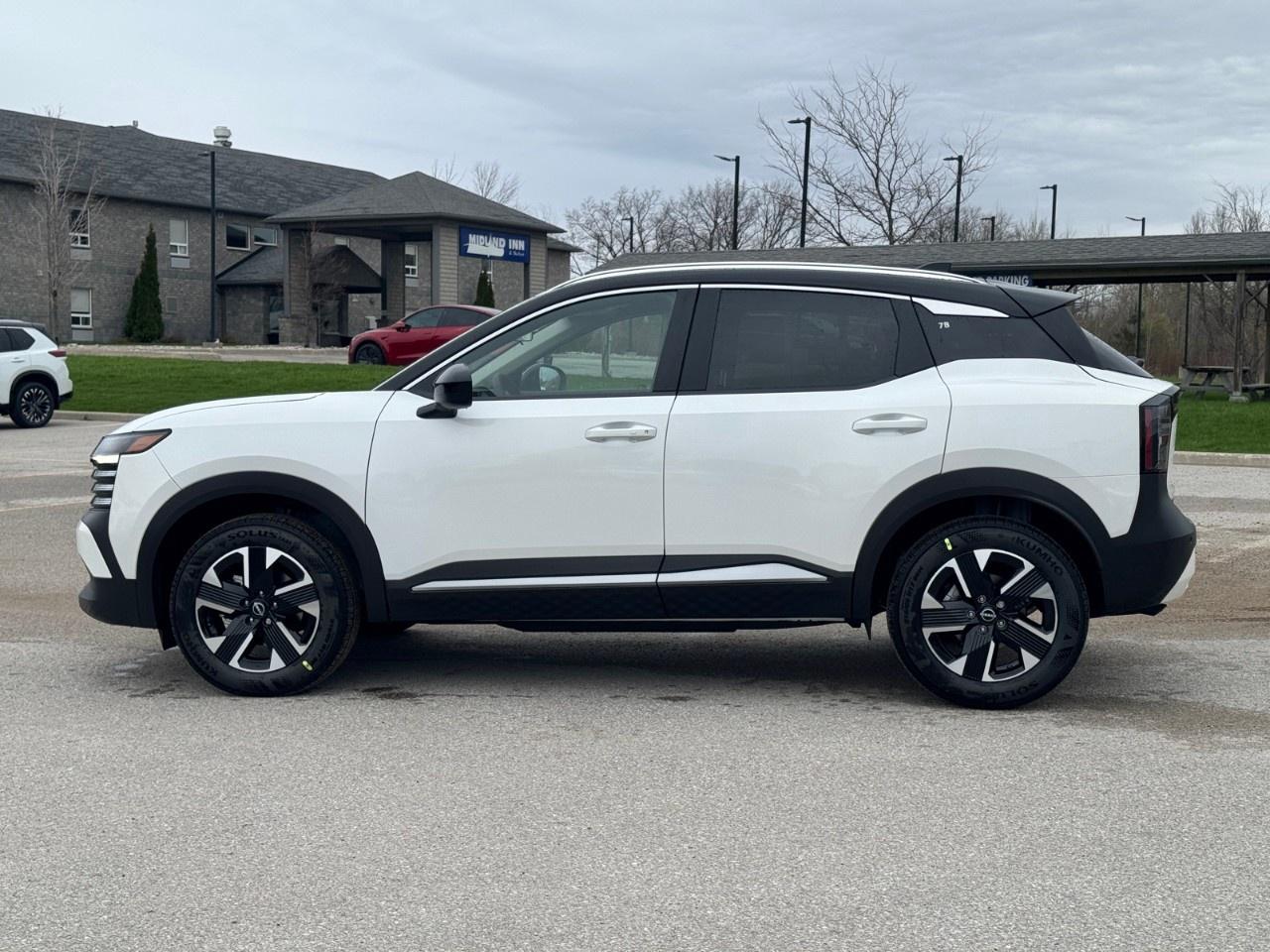 2026 Nissan Kicks SV AWD Photo