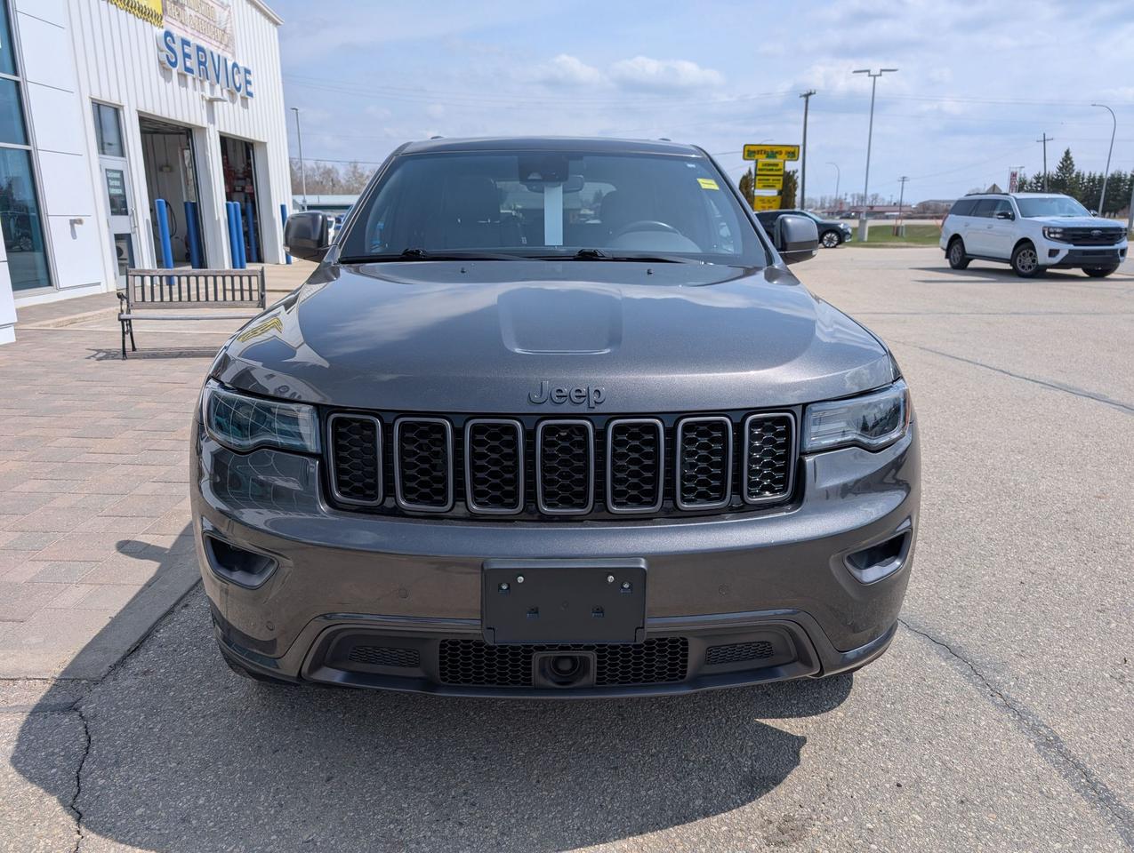 2021 Jeep Grand Cherokee 80th Anniversary Edition Photo2