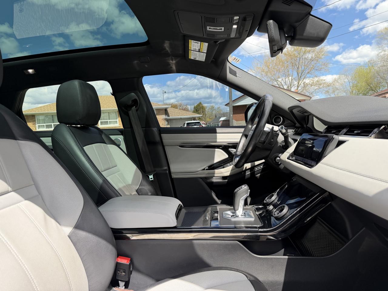 2020 Land Rover Evoque P250 First Edition Photo