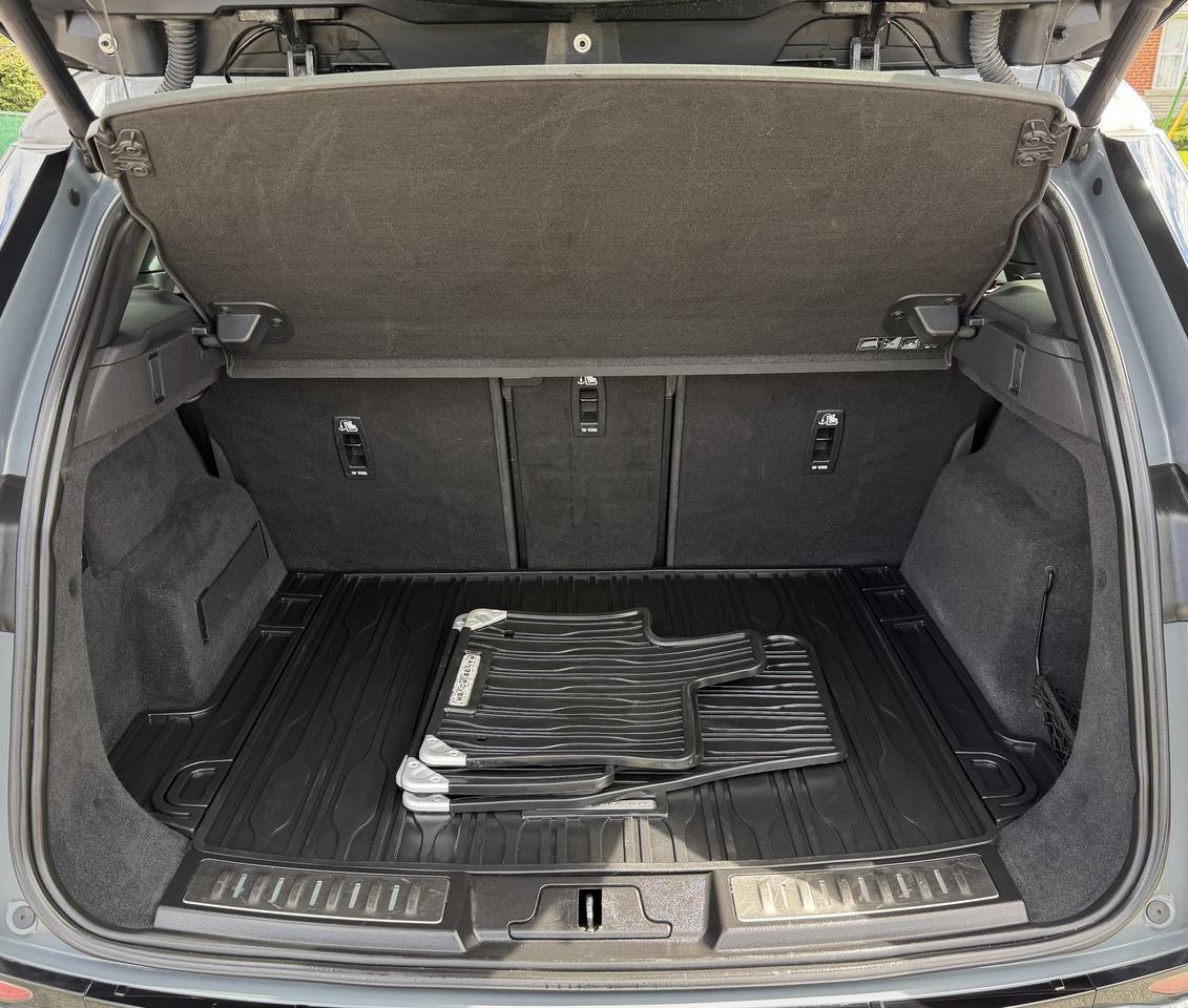 2020 Land Rover Evoque P250 First Edition Photo