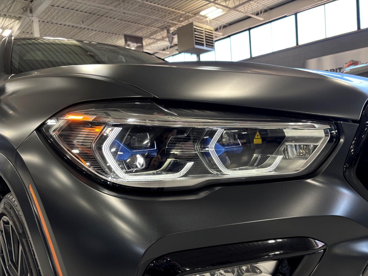 2020 BMW X6 M50i|xDrive|TWINTURBOV8|MATTEWRAP|WHITELEATHER|HUD Photo