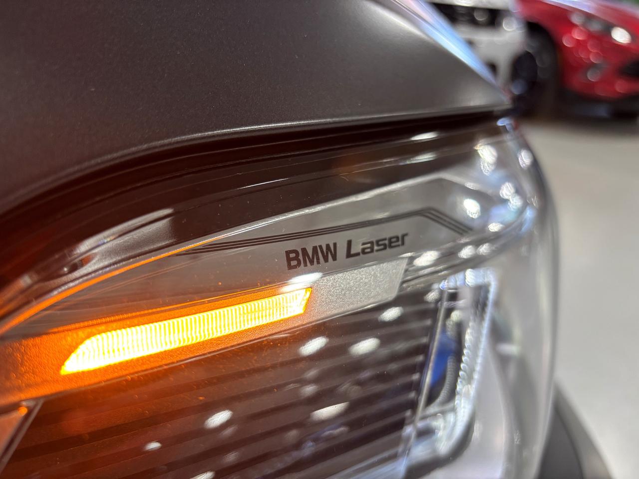 2020 BMW X6 M50i|xDrive|TWINTURBOV8|MATTEWRAP|WHITELEATHER|HUD Photo