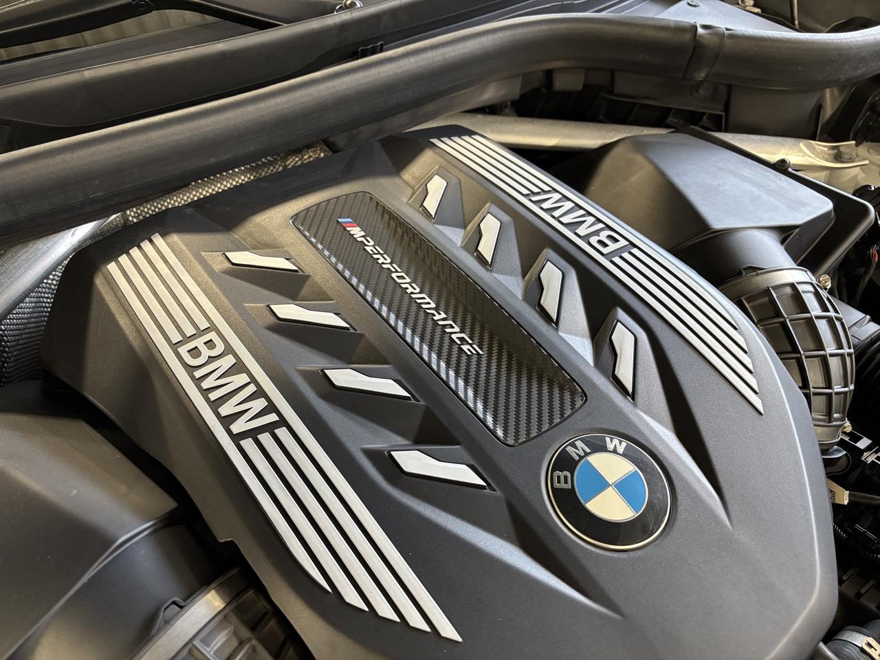 2020 BMW X6 M50i|xDrive|TWINTURBOV8|MATTEWRAP|WHITELEATHER|HUD Photo