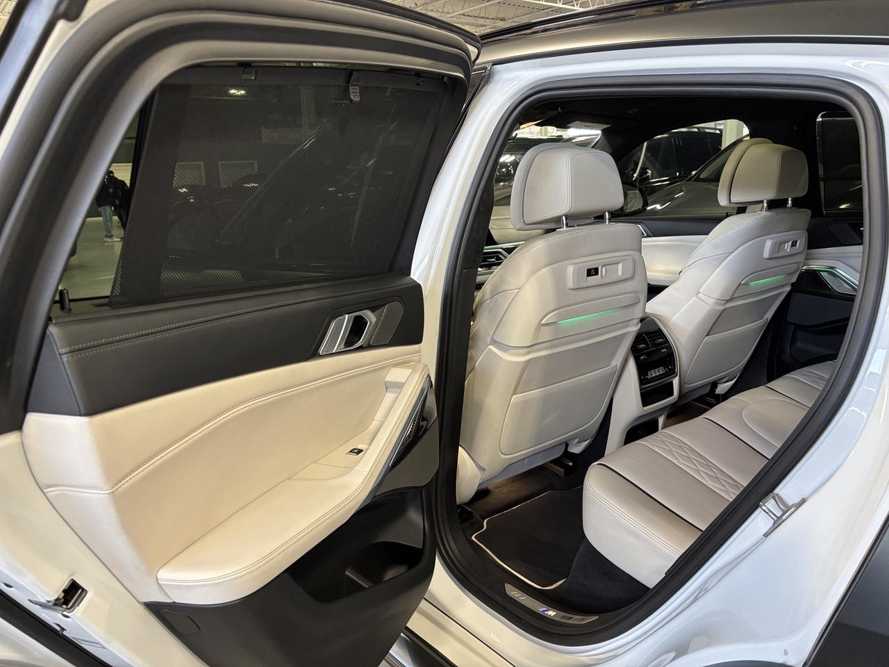 2020 BMW X6 M50i|xDrive|TWINTURBOV8|MATTEWRAP|WHITELEATHER|HUD Photo